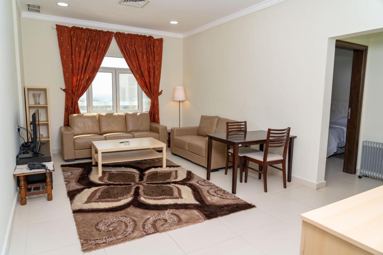 Zodiac Hotel Apartments Fahaheel Kuwait City Ngoại thất bức ảnh